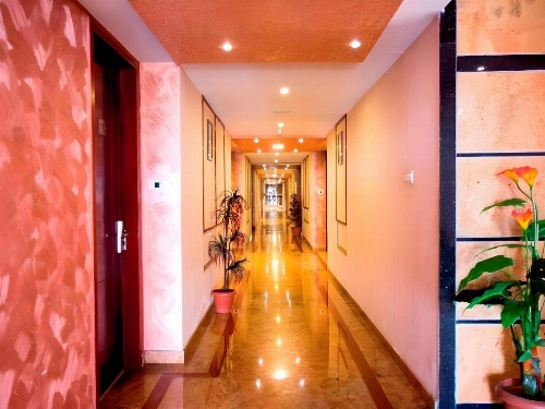 Hotel AMR Evvergreen image 22