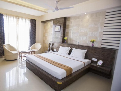 Hotel AMR Evvergreen image 9